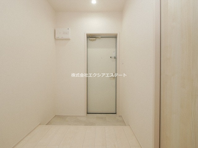 フジパレス中加賀屋Ⅴ番館の玄関