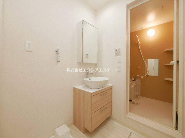 フジパレス中加賀屋Ⅴ番館の独立洗面台