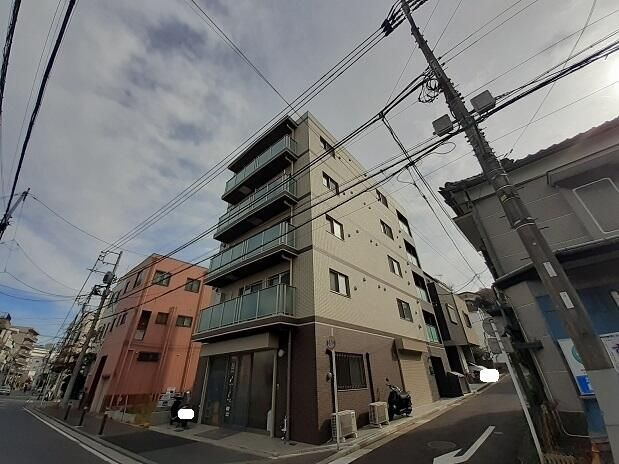 コンソラーレ石川町の外観