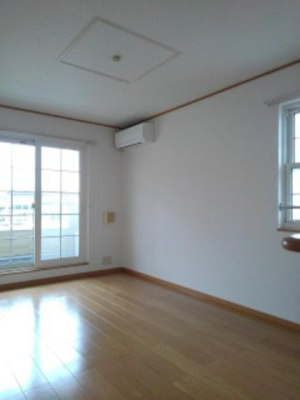 【居間・リビング】 | ヴィラ・プロヴァンスＢ