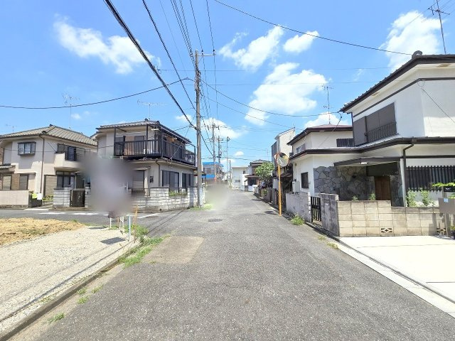 瑞穂町むさし野2丁目　全1棟の前面道路含む現地写真