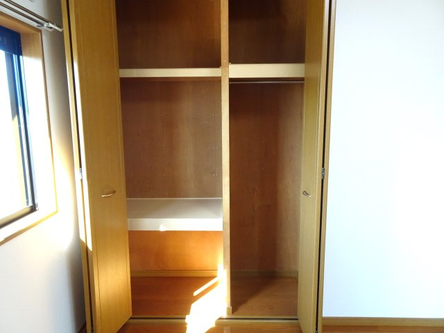 ムーンテラス片山S館の収納