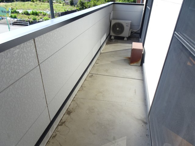 ムーンテラス片山S館のバルコニー