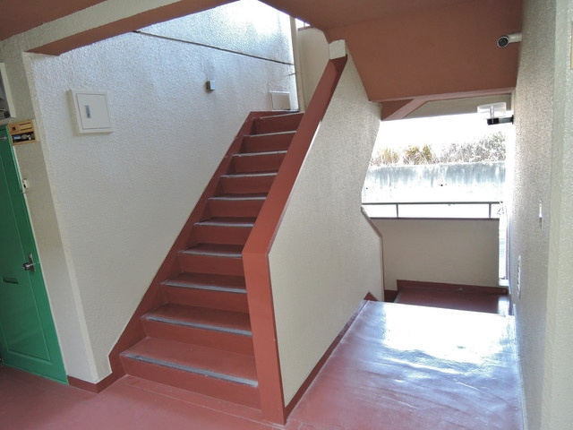 中ノ山ハイツのロビー