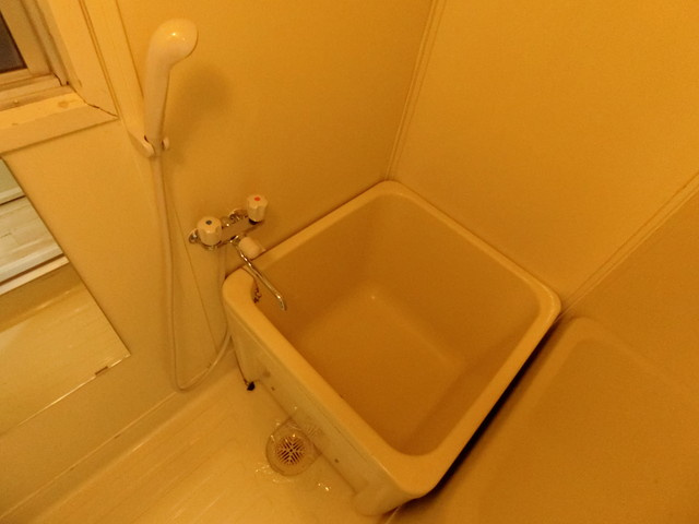 中ノ山ハイツの浴室