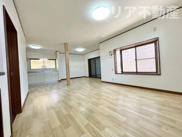 【居間・リビング】 | 足利市山川町　中古住宅