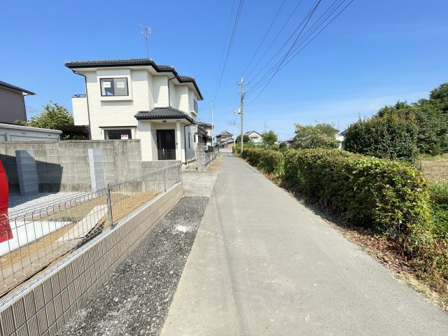 新築戸建・建売　太田市東矢島町　Kダンパー　全2棟の前面道路含む現地写真