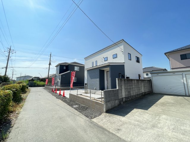 新築戸建・建売　太田市東矢島町　Kダンパー　全2棟の前面道路含む現地写真