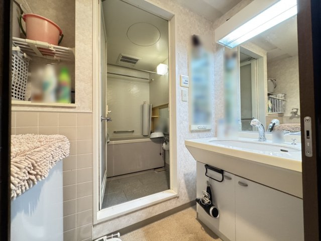 ディオレ新神戸A棟の洗面所|洗面所・ゆとりある洗面室で着替えや洗濯がスムーズ！