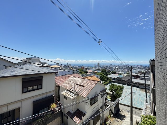 ディオレ新神戸A棟の展望|現地お部屋から見渡せる眺望、神戸湾が見渡せます。