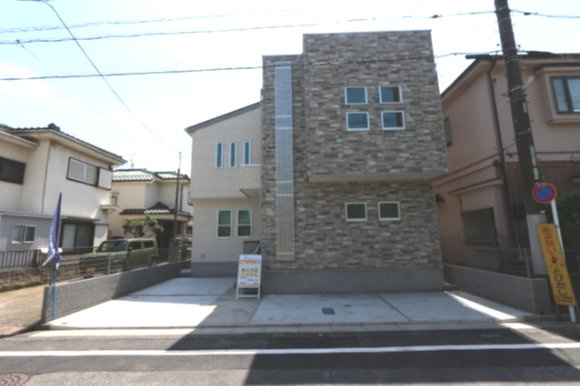 【QUAD】 東大和市向原４丁目の外観