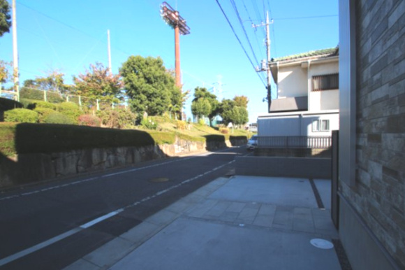 【QUAD】 東大和市向原４丁目の外観|太陽光発電採用住宅♪