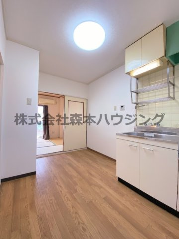 【居間・リビング】 | 　ジャルダン | 使いやすいキッチンスペースです