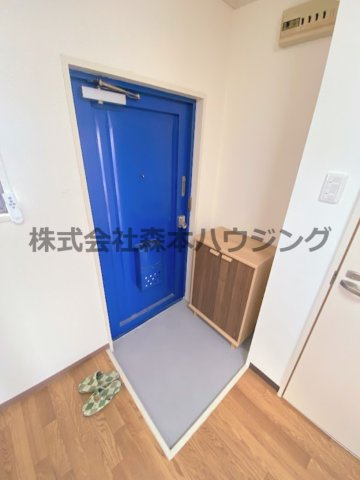 【玄関】 | 　ジャルダン | 毎日通る玄関はこちらです