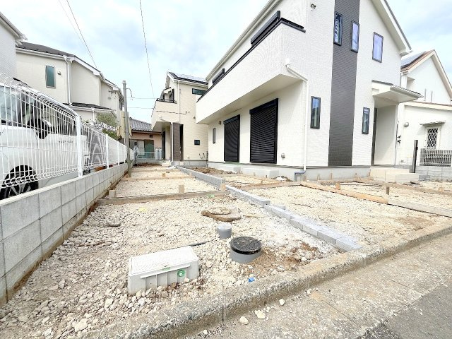 あきる野市下代継　全2棟　新築分譲の駐車場