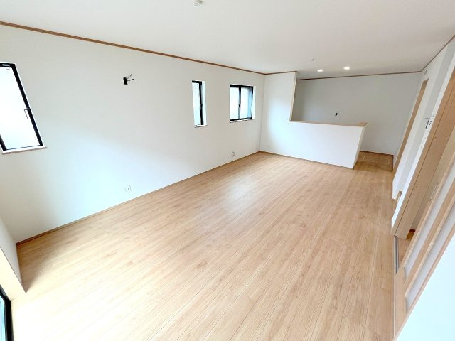 あきる野市下代継　全2棟　新築分譲の居間・リビング