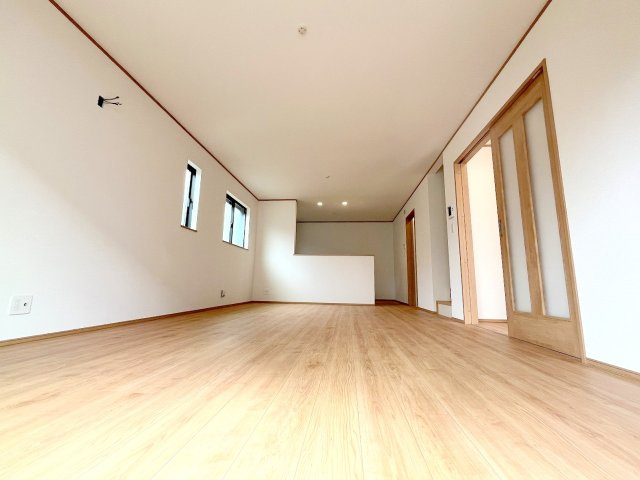 あきる野市下代継　全2棟　新築分譲の居間・リビング