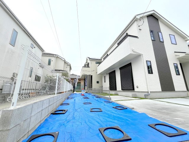 あきる野市下代継　全2棟　新築分譲の駐車場