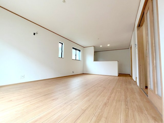 あきる野市下代継　全2棟　新築分譲の居間・リビング