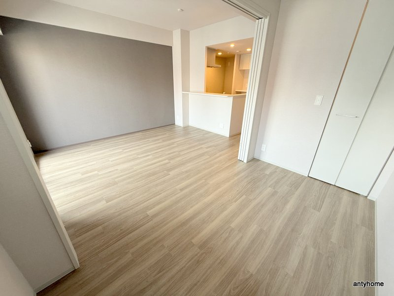 アーバネックス中崎町2　仲介手数料無料の洋室