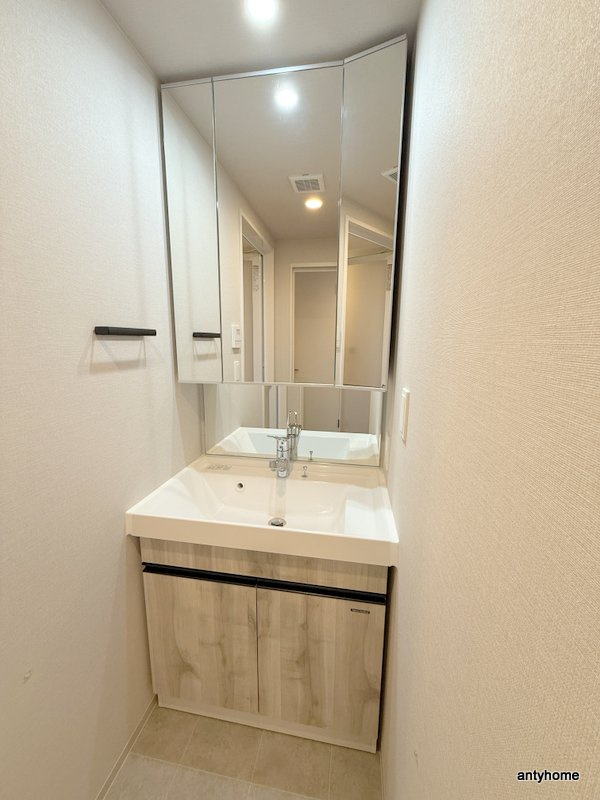 アーバネックス中崎町2　仲介手数料無料の洗面所