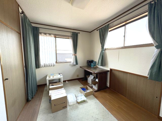 300㎡越えの宅地！　鹿沼市上殿町　中古戸建の洋室|コンパクトで使いやすい洋室です