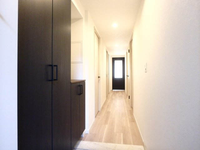 アルス西宮ルシーディアの玄関