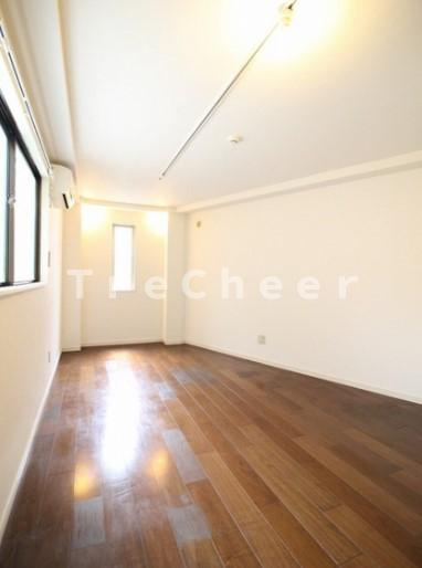 シェアパルト池袋の居間・リビング