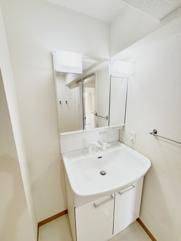 2012年１月に洗面化粧台交換