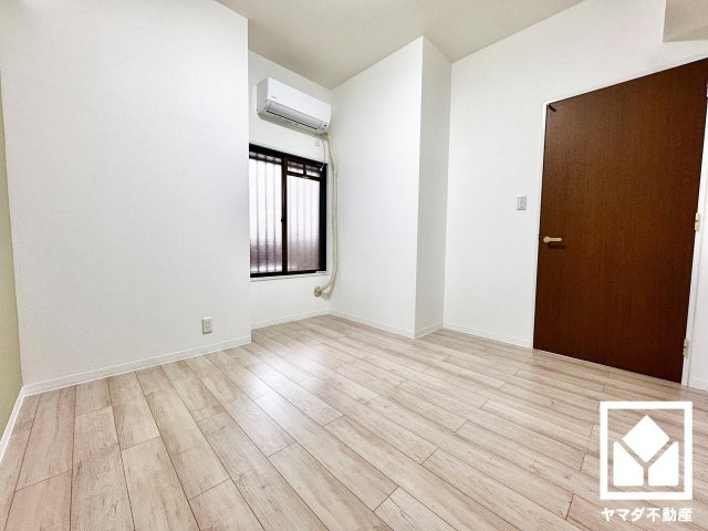 ライオンズマンション向日町の洋室