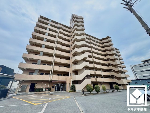ライオンズマンション向日町の外観