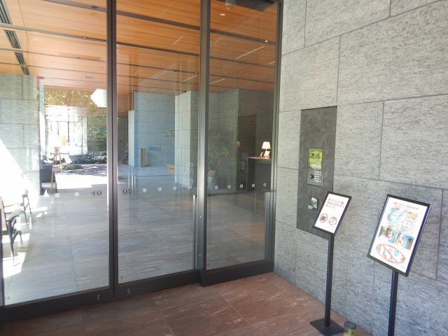 プラウドタワー芝浦のエントランス