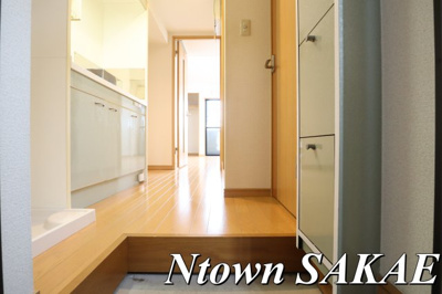 【玄関】 | プルミエ | 収納もある玄関です