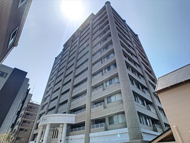 ベイサージュ箱崎の外観
