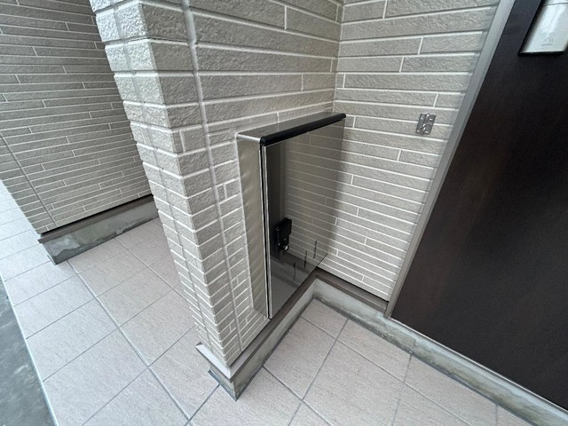 クレスト蓮のエントランス