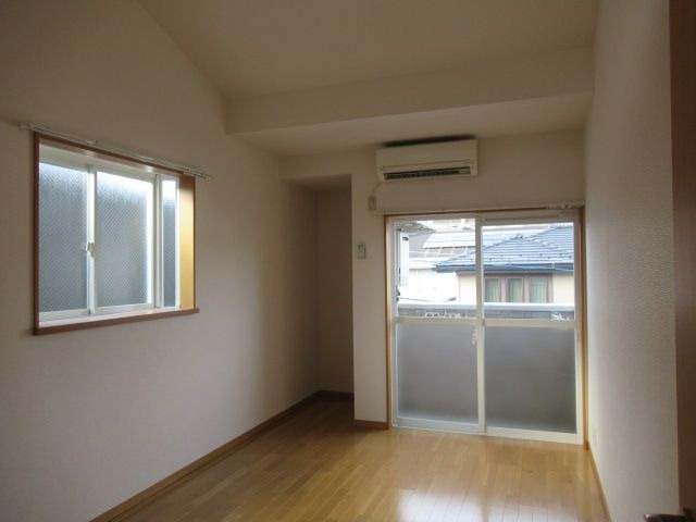 スクエア別府の居間・リビング