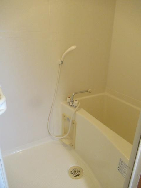 スクエア別府の浴室