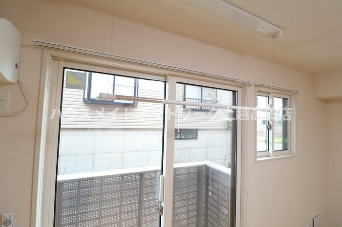 コントレイルのその他|室内物干し受け