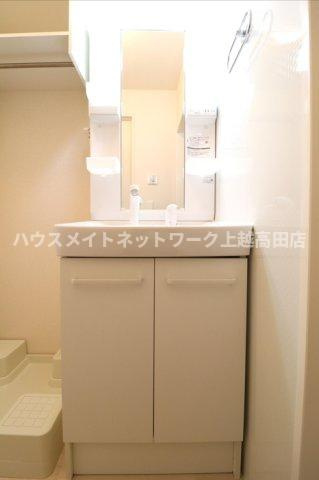 コントレイルの独立洗面台|洗髪洗面化粧台