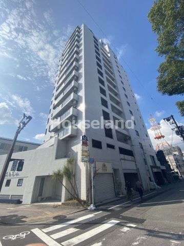 パリ・シャトー本町の外観