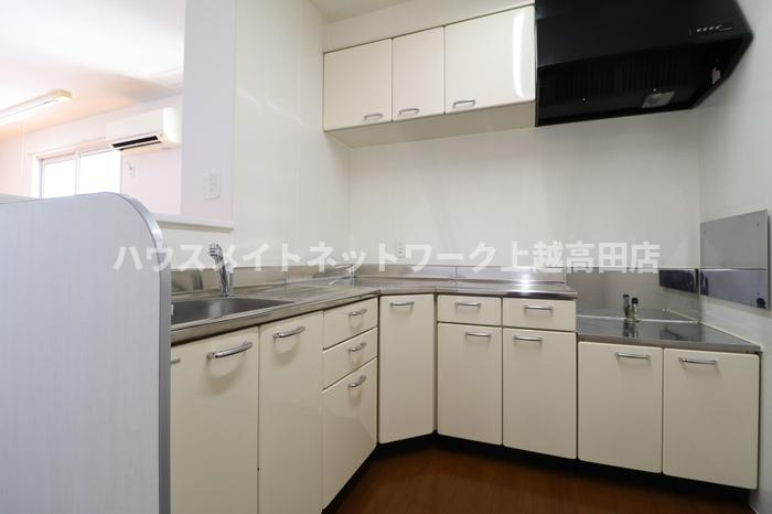 レセンテのキッチン|キッチン