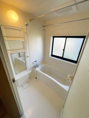 ★★追炊き・浴室乾燥機付きのバスルーム★★