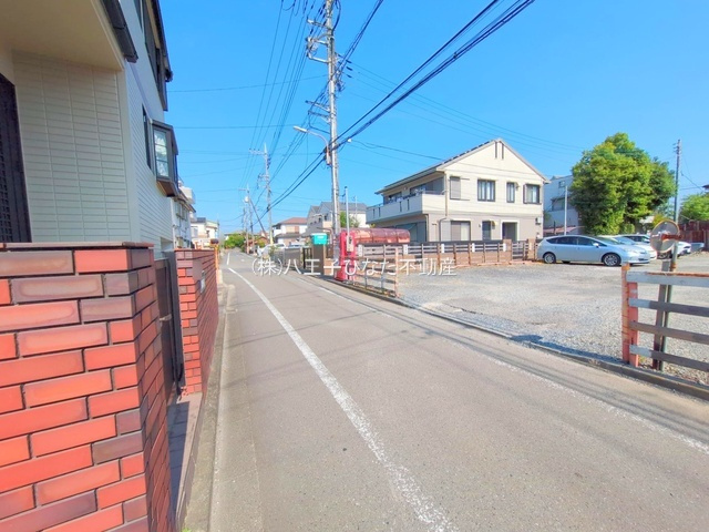祝：成約済み　八王子市　中野上町　中古戸建の前面道路含む現地写真|～仲介手数料無料☆八王子ひなた不動産～八王子市中野上町　中古戸建