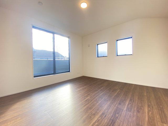 『八王子市新築戸建て』八王子市川口町1356-1【仲介手数料無料】　４６期の洋室|～仲介手数料無料☆八王子ひなた不動産～八王子市川口町　新築戸建て