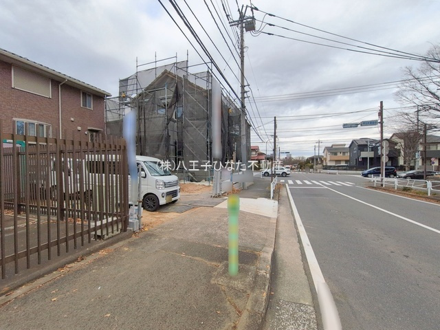 『八王子市新築戸建て』八王子市片倉町1077-4【仲介手数料無料】　１３期の外観|～仲介手数料無料☆八王子ひなた不動産～八王子市片倉町　新築戸建て