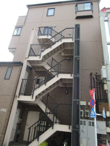 イレール並木の外観