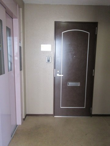 イレール並木の玄関