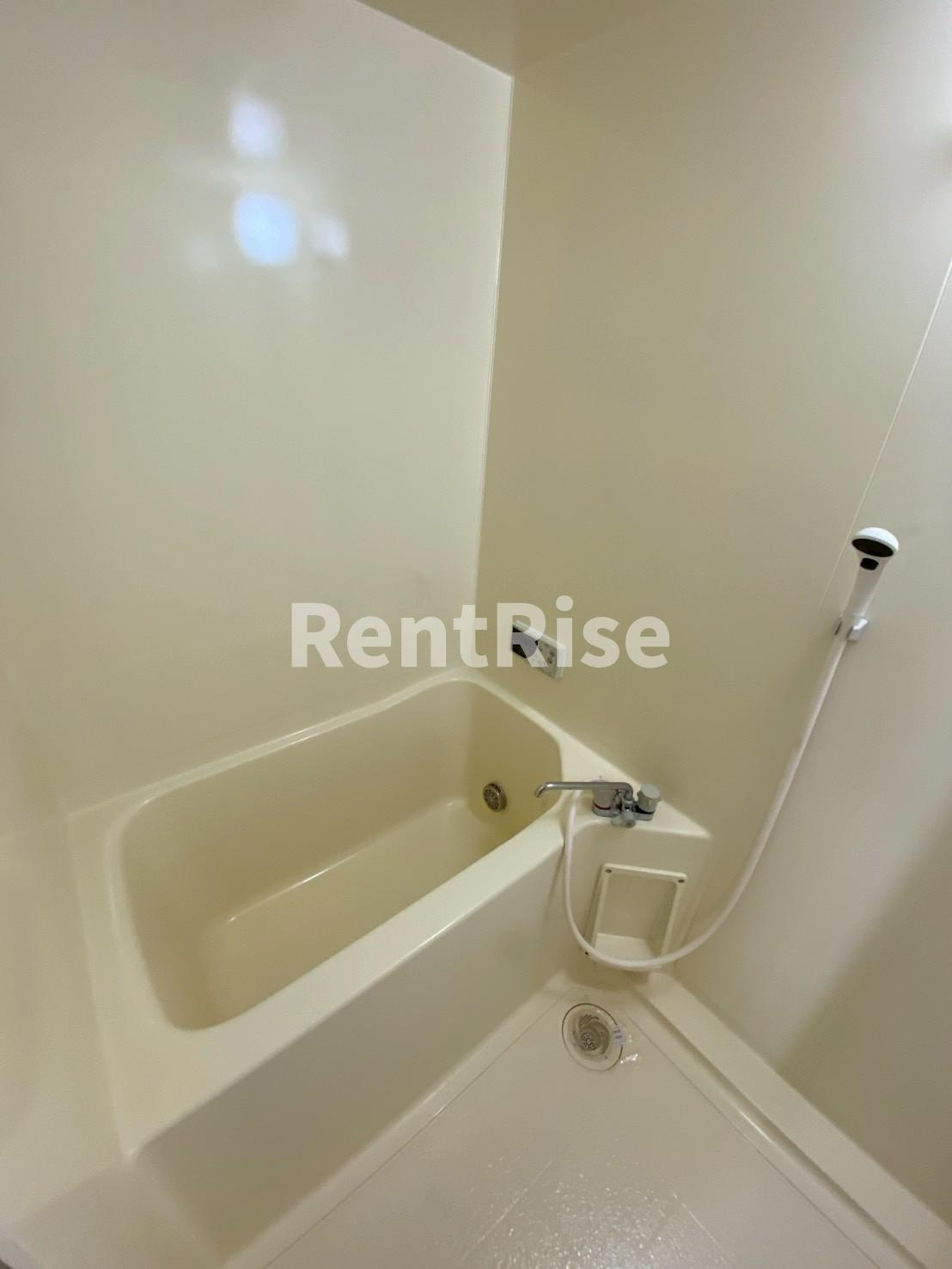 プラッサムコート今伊勢Bの浴室