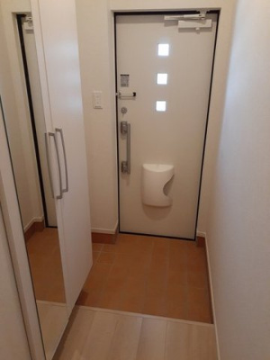 【玄関】 | サニー花房台Ｂ