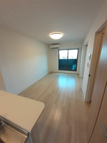 サニー花房台Ｂの居間・リビング